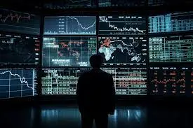 بررسی مزایا و معایب ترید با کریپتوکارنسیها در لایت فارکس