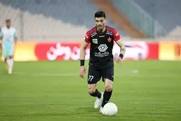 
تست کرونای سعید آقایی مثبت شد؛ مدافع پرسپولیس از سفر «گوا» جا ماند
