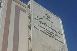 سازمان برنامه و بودجه: کاهش حقوق کارکنان دولت کذب محض است
