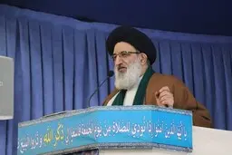 امام جمعه کرج خطاب به اعضای تشخیص مصلحت: نباید فشارها و جنگ روانی سبب تصمیم اشتباه شود
