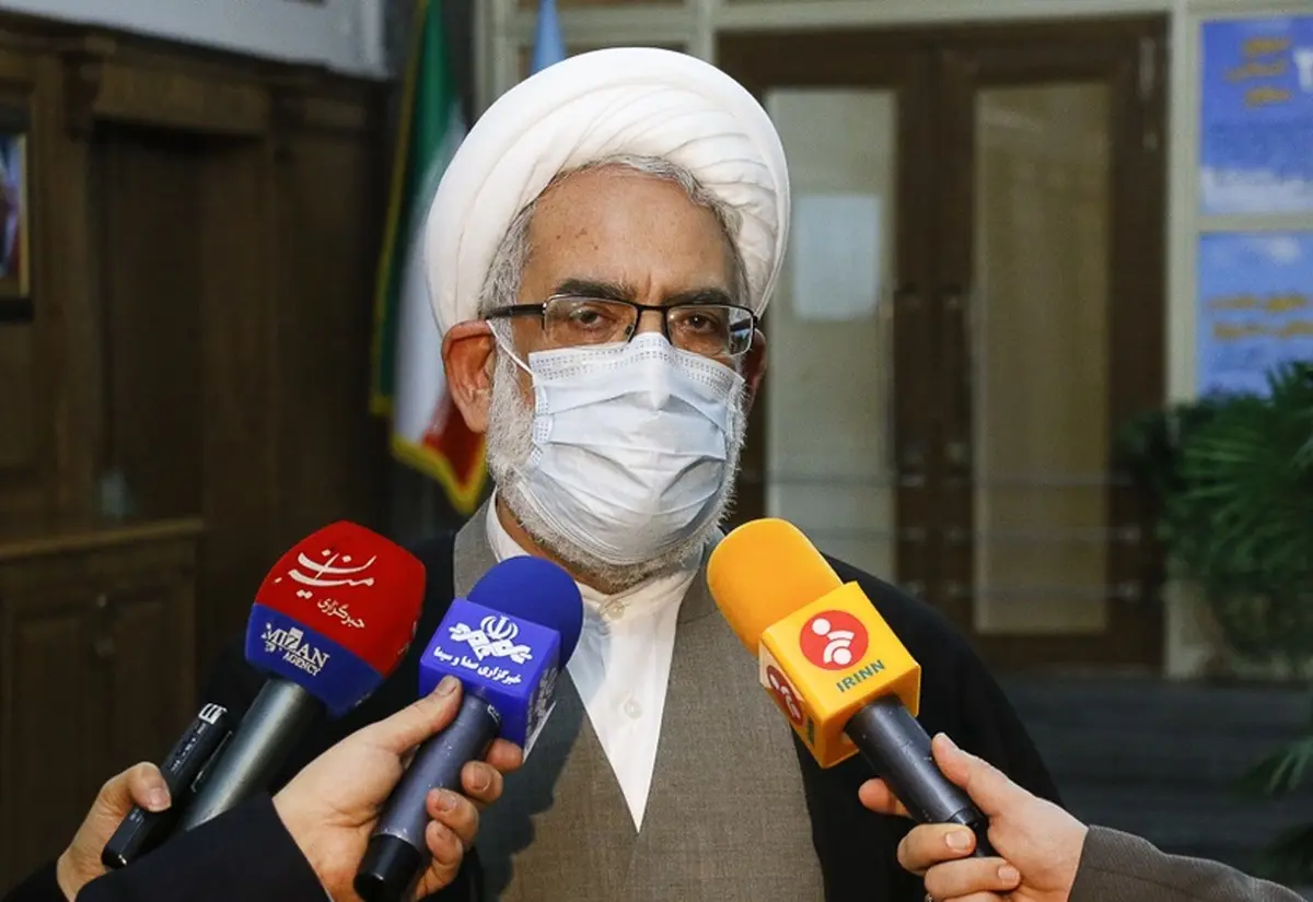 
دادستان کل کشور  |   توقیف کشتی کره ای با شکایت یکی از سازمان‌ها انجام شده