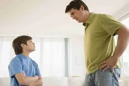 والدین فرزند خود را چگونه تربیت کنند؟