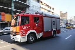 جزئیات آتش سوزی مسافرخانه در خیابان شوش تهران | تاکنون فوت یک نفر تائید شده است + ویدئو 