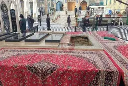  محل تدفین شهید فخری زاده در امام زاده صالح