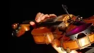یک نوازنده اوکراینی با نواختن در پناهگاه شهرت گرفت+ویدیو