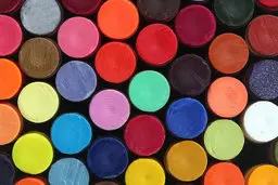 آیا از ترکیب رنگ های پاییز 2022 اطلاع دارید؟ | با ترکیب این رنگ ها  در پاییز خوشتیپ به نظر برسید