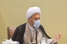 از خشک مقدس‌ها و نهروانی‌های زمانه باید به دور باشیم 