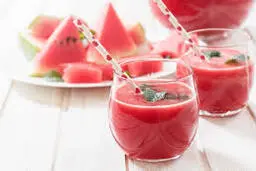 این نوشیدنی از تشنگی نجاتت میده! | طرز تهیه یخ در بهشت هندوانه‌ای +ویدئو