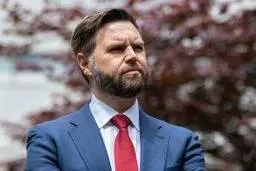 علت افزایش حضور نیرو‌های نظامی آمریکا در نزدیکی ایران از زبان ونس، معاون ترامپ