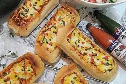 طرز تهیه یک شام سریع و فوری در نیم ساعت با نون باگت | از این به بعد پیتزا رو اینطوری درست کن! + ویدئو