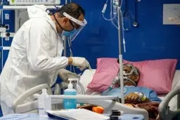 رئیس علوم پزشکی اهواز: تخت کم بیاوریم، گرفتاری بزرگی خواهیم داشت |  آغاز واکسیناسیون بیماران خاص خوزستان از هفته آینده