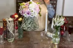 انقدر هرسال سفره هفت سینتو تکراری نچین! | سه مدل دیزاین و گل آرایی سفره هفت‌سین +ویدئو