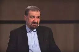 توصیه متفاوت عطاءالله مهاجرانی به محسن رضایی: از قدرت کناره گیری کن!