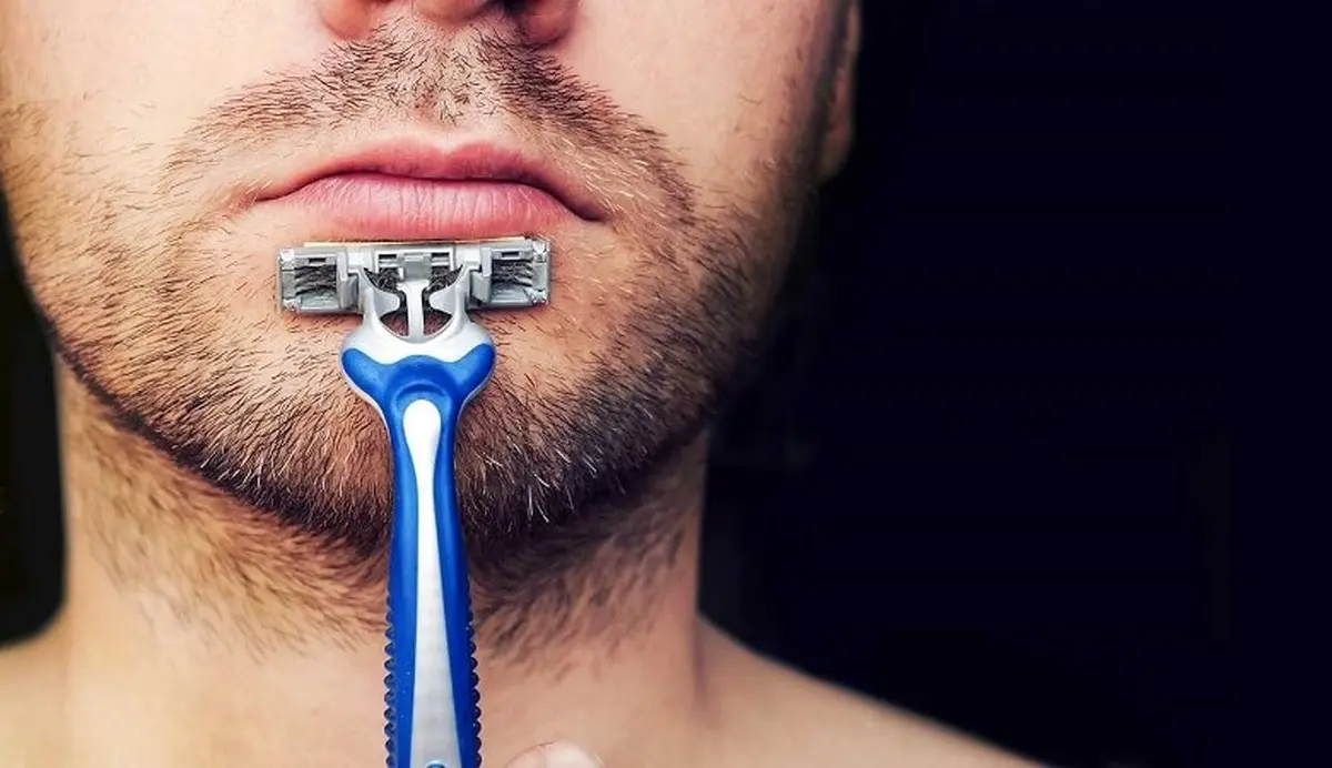میدونستین با این روش میتونین ژیلت های یکبارمصرف رو تیز کنید چندین بار ازش استفاده کنید؟ | روش تیز کردن تیغ ژیلت با فویل! + ویدئو