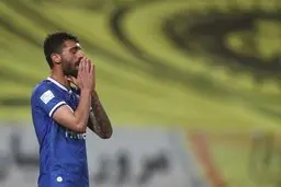 استقلال مقابل سپاهان بی‌برنامه بود|تعویض‌ها تأثیری در نتیجه نداشت