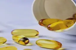 ویتامین دی درمان موثری برای کووید-۱۹ نیست