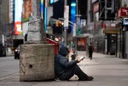 چگونه ناامیدی فقر را تشدید می‌کند؟ | فقر امید