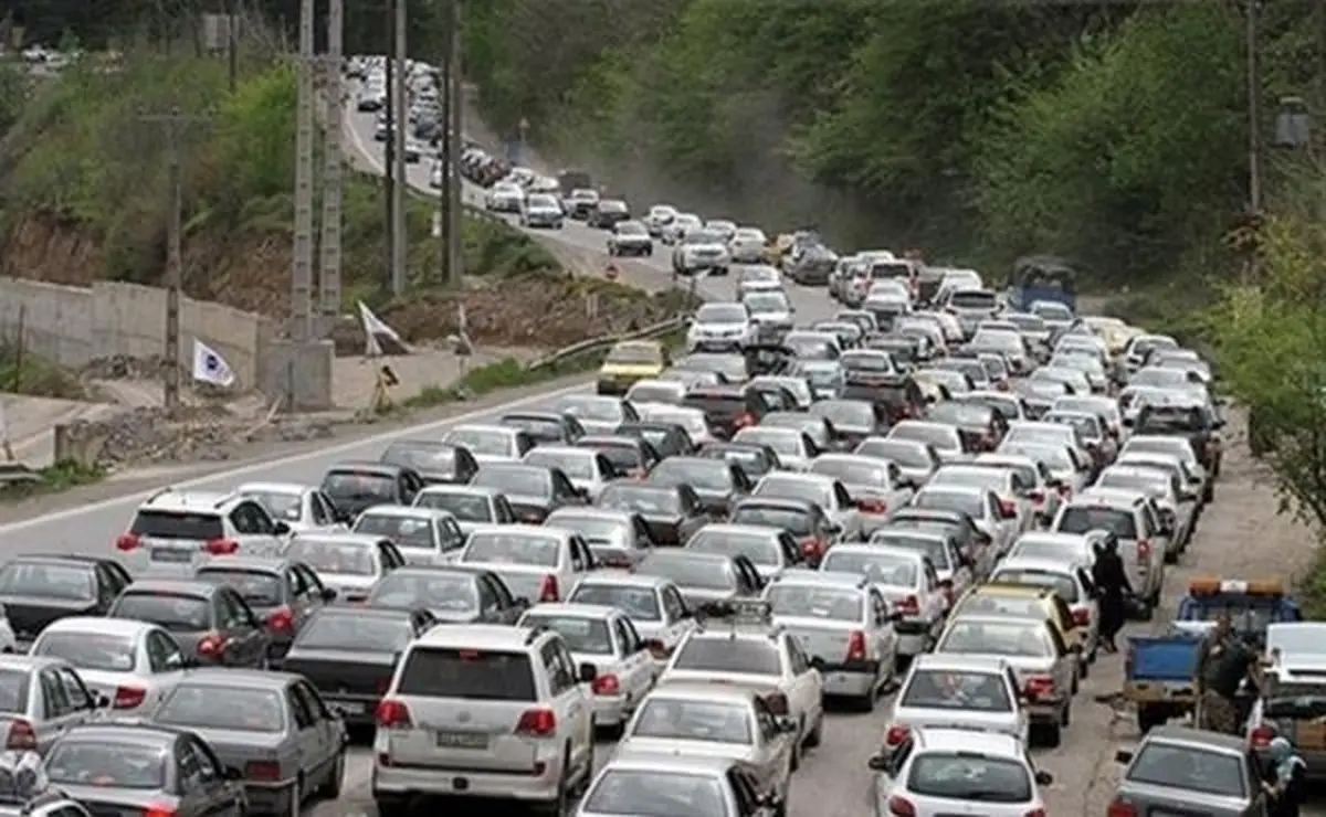 آخرین وضعیت جاده‌ها و راه‌ها، امروز ۱ فروردین ۱۴۰۱ | ترافیک سنگین محور‌های چالوس و هراز و آزادراه‌های کرج و تهران-شمال |  بارش برف و باران در جاده‌های ۸ استان