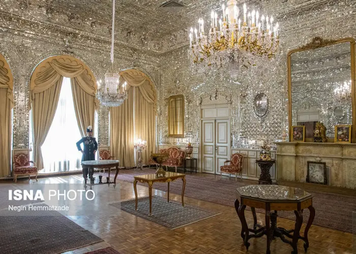 کاخ گلستان در حمله هوایی آسیب دید