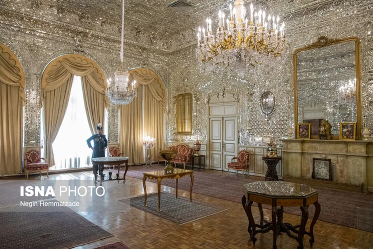 کاخ گلستان در حمله هوایی آسیب دید