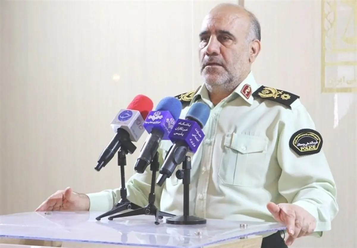 رئیس پلیس تهران: به هیچ عنوان دنبال تعطیلی شهر نیستیم | رانندگانی که ماسک نزنند ۱۰۰ هزار تومان و هر سرنشین ۲۰ هزار تومان جریمه می‌شوند؛ فرقی نمی‌کند که خودرو شخصی باشد یا تاکسی