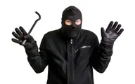 ویدئویی عجیب از یک دزد پارکورکار منتشر شده! | توی چند ثانیه دوتا گوشی همزمان قاپید +ویدئو
