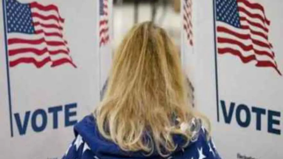 رأی دادن زن باردار آمریکایی در مسیر بیمارستان 