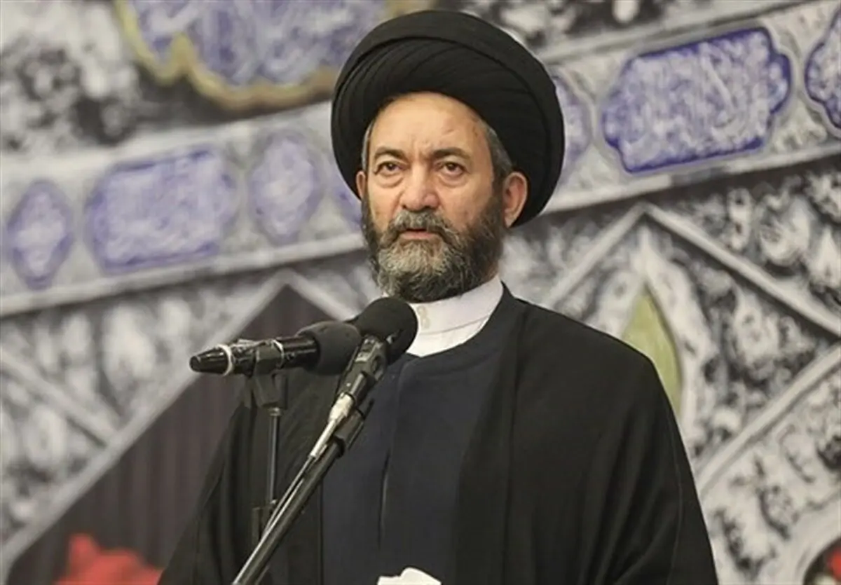 امام جمعه اردبیل: هرکس ایران را دوست دارد و اضطرار ندارند خودرو ثبت نام نکند