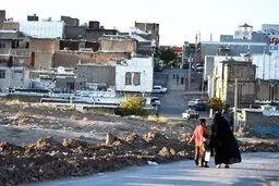
وضعیت نامناسب حاشیه نشینی در کرج  |  البرز میزبان ۱۰ درصد زندانیان کشور است
