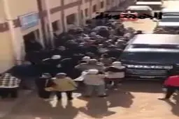 کتک زدن معلمی که اجازه‌ی تقلب نداد!+ویدئو