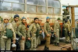 شوخی خنده‌دار یک رزمنده کاشانی | این ویدئو هیچگاه از صداوسیما پخش نشد +ویدئو