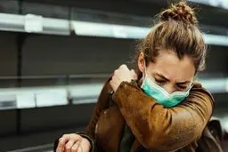 اگر عطسه نکنید، جان تان در خطر است! | اگر جلوی عطسه را بگیریم چه اتفاقی می‌افتد؟