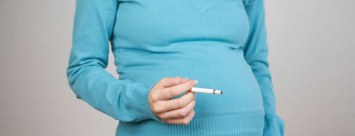 هشدار نسبت به مرده‌زایی در بانوان باردار سیگاری 