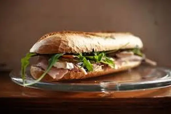 ساندویچ سریع و خوش‌عطر | دستور کامل ساندویچ مرغ خردلی +ویدئو