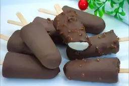 طرز تهیه بستنی موز و کره بادام شکلاتی | بستنی به روشی ساده و رژیمی +ویدئو