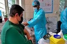 عراق در آغاز راه واکسیناسیون در عراق 