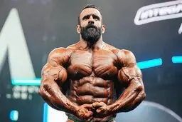 هادی چوپان راهی فینال مستر المپیا ۲۰۲۵ شد