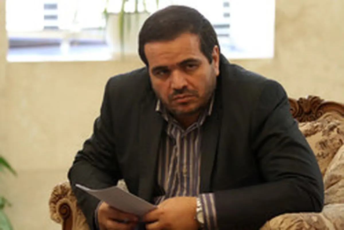 
 آقای عنابستانی : سرباز به من توهین کرد
