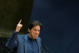 
عمران خان:تسلیم نمی‌شوم
