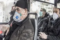 کرونا حداکثر تا پایان فروردین شیوع دارد 