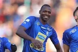 خوشحالی و هیجان بازیکن جدید پرسپولیس بعد گل | این بازیکن استقلالی، پرسپولیسی بودن بیشتر بهش میاد!