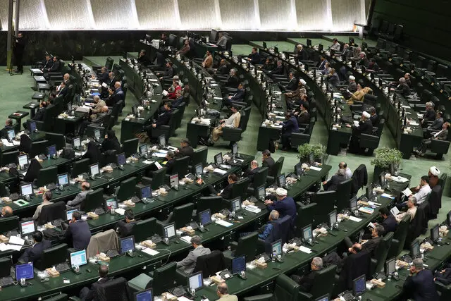 ادامه بررسی طرح نحوه برگزاری راهپیمایی‌ها در دستور امروز مجلس