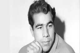  سنگ مزار جهان پهلوان تختی نو شد 