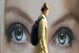 چرا بعضی از افراد حس میکنند همیشه تحت تعقیب هستند