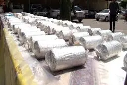  یک تن و 200 کیلوگرم تریاک در اصفهان کشف شد
 