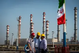 افشاگری جنجالی درباره فروش نفت ایران | کیهان همه چیز را برملا کرد | ایران تحریم ها را چگونه دور می زند؟