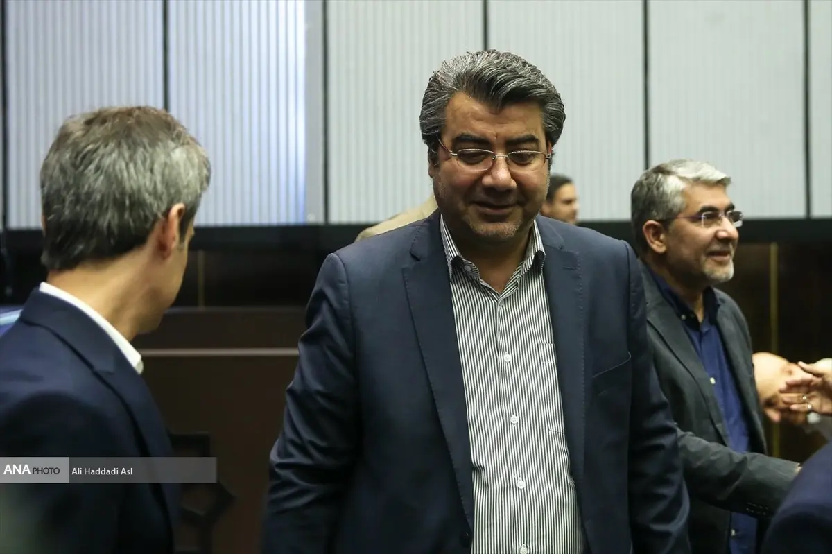 شرایط جبران اکران را در نظر می‌گیریم 
