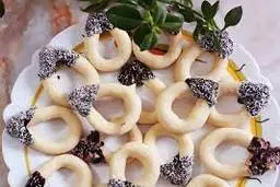 “شیرینی نعلی”، شیرینی لذیذ آسان و کم هزینه