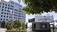 توضیح دانشگاه آزاد درمورد افزایش شهریه پزشکی: این افزایش فقط برای ۲۵۰۰ دانشجو بوده؛ ۲ هزار نفرشان هم این شهریه را پرداخت کرده اند | فقط ۱۵۰ نفر به شهریه اعتراض دارند