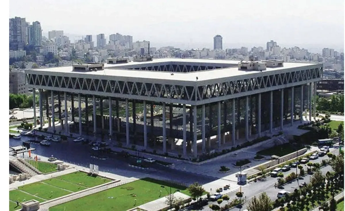 واکنش صداوسیما به خبر هک شدن تلویزیون: یکشنبه شب پخش برنامه‌های ما روی ماهواره اینتل‌ست برای لحظاتی توسط یک منبع ناشناس دچار اختلال شد | با اقدام فوری، با این اختلال عمدی مقابله شد